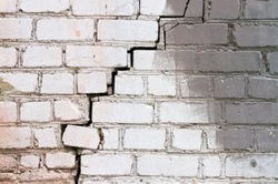 Cracked Bricks Foundation Issue Dallas